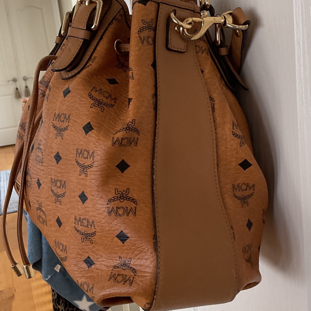 MCM Cognac Visetos Drawstring Shoulder Bag with Gold Hardware - Picture 2 of 6
